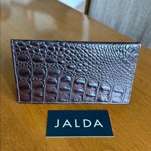NWOT JALDA checkbook cover